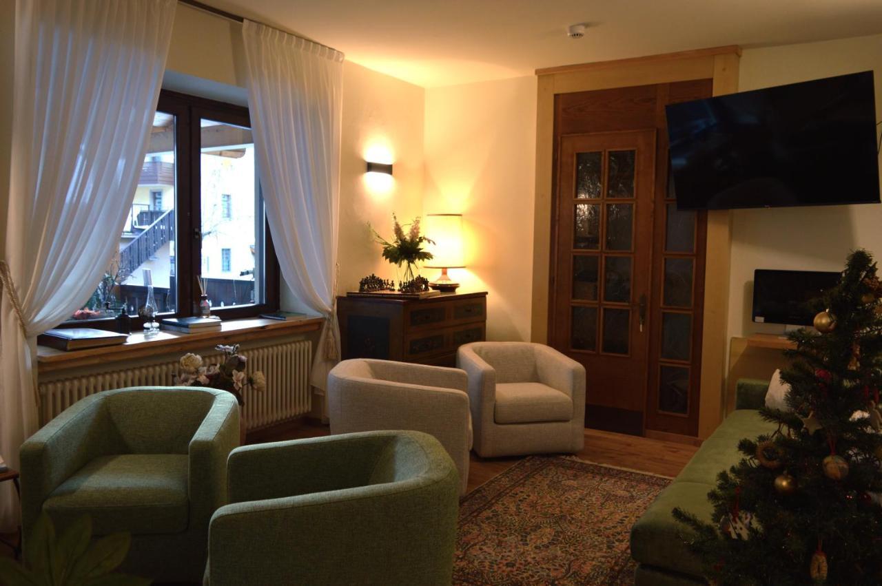 Hotel Wanda Pinzolo Esterno foto