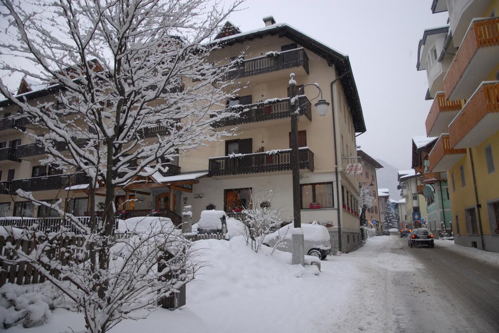 Hotel Wanda Pinzolo Esterno foto