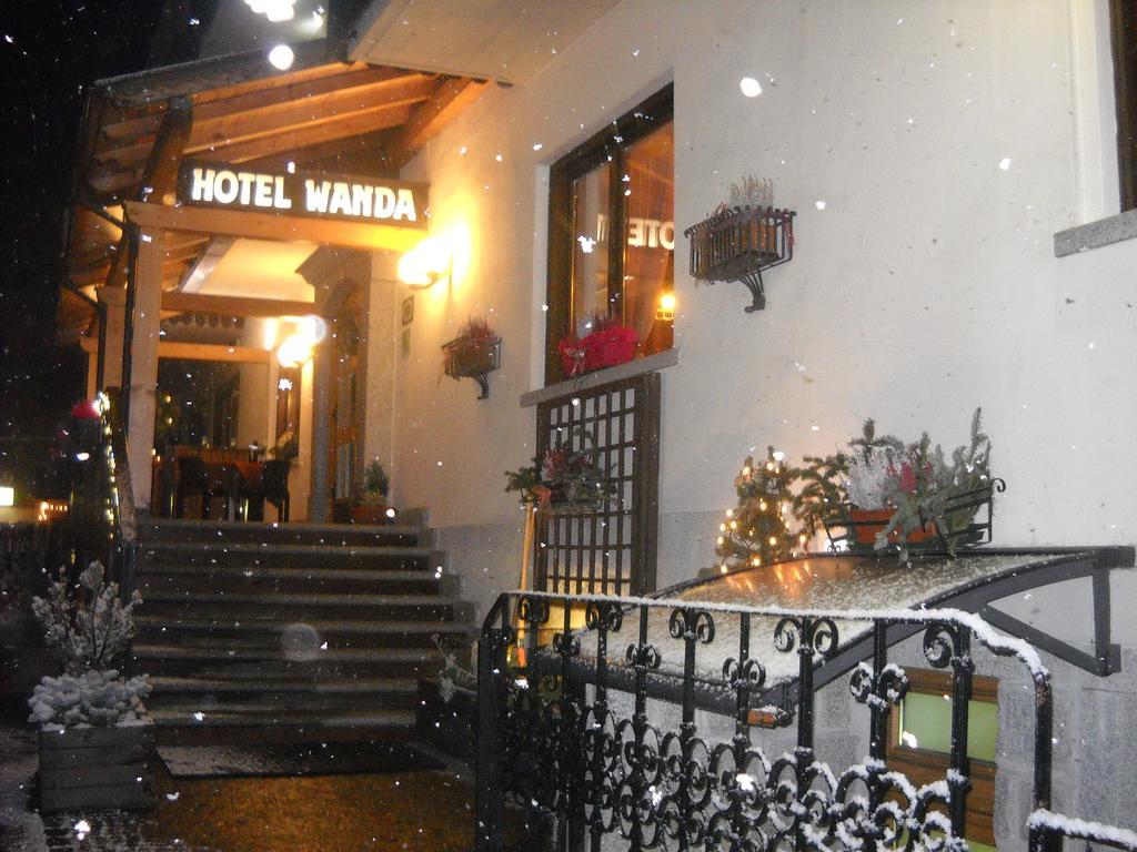 Hotel Wanda Pinzolo Esterno foto
